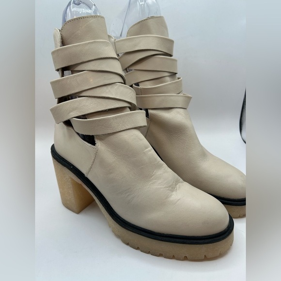 NEW 39.5 Free People Jesse Cutout Ankle Boots Leather Off-White Lug Sole Strappy - Picture 5 of 13